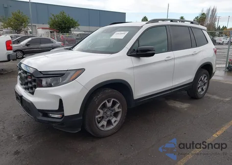 2023 Honda Passport Awd Trailsport from USA, damaged, VIN 5FNYF8H61PB040494